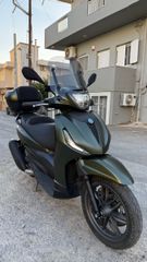 Piaggio Beverly 300 2023 300s hpe +1 χρόνο εγγύηση Γνήσια μπαγκαζιέρα + φιμέ ζελατίνα-thumb-12