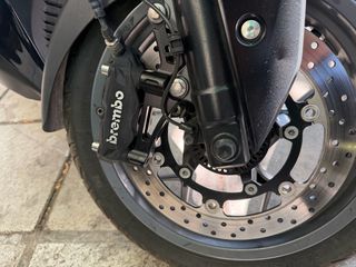 Yamaha XMAX 300 Tech Max 2024 BREMBO-thumb-1