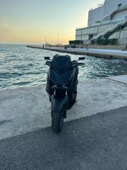 Yamaha XMAX 300 Tech Max 2024 BREMBO-thumb-6