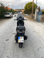 Piaggio Beverly 300i 2016-thumb-5