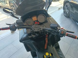 Gilera GP 800 2010-thumb-1