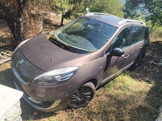 Renault Scenic 2012-thumb-1