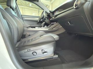 Alfa Romeo Stelvio 2023 VELOCE 2.2 Q4 FACELIFT-thumb-17