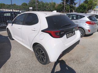 Toyota Yaris 2020-thumb-2