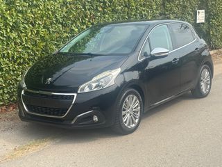 Peugeot 208 2016 1.2 VTi Allure!!