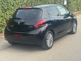 Peugeot 208 2016 1.2 VTi Allure!!-thumb-4