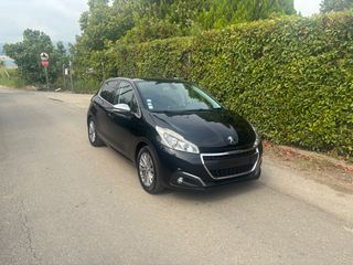 Peugeot 208 2016 1.2 VTi Allure!!-thumb-12