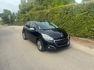 Peugeot 208 2016 1.2 VTi Allure!!-thumb-13
