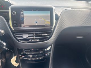 Peugeot 208 2016 1.2 VTi Allure!!-thumb-16