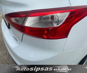 Ford Focus 2012-thumb-33