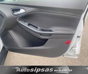 Ford Focus 2012-thumb-35