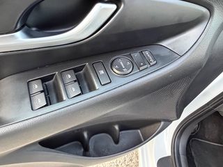 Hyundai i 30 2021 1.6 CRDI NAVI CAMERA FULL EXTRA EURO6-thumb-44