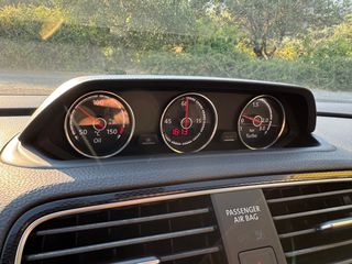 Volkswagen Scirocco 2014-thumb-30
