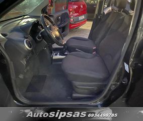 Nissan Note 2013-thumb-18