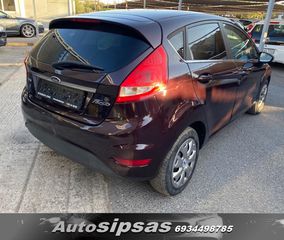 Ford Fiesta 2011-thumb-3