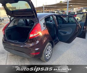 Ford Fiesta 2011-thumb-5