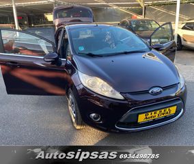 Ford Fiesta 2011-thumb-4