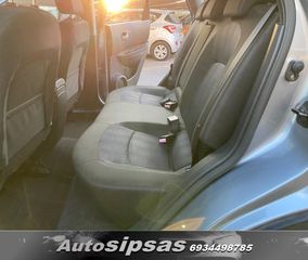 Nissan Qashqai 2011-thumb-10