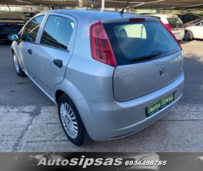 Fiat Grande Punto 2012-thumb-5