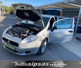 Fiat Grande Punto 2012-thumb-6