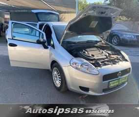 Fiat Grande Punto 2012-thumb-7