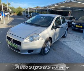 Fiat Grande Punto 2012-thumb-24