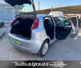 Fiat Grande Punto 2012-thumb-8