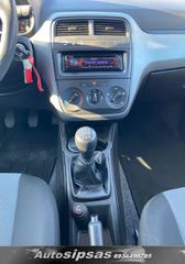 Fiat Grande Punto 2012-thumb-28