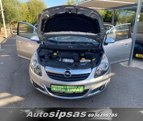 Opel Corsa 2011-thumb-12