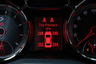 Opel Adam 2015 1.4 Turbo 150hp S-thumb-21