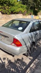 Ford Focus 2001-thumb-4