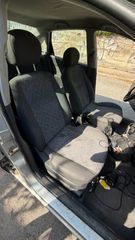 Ford Focus 2001-thumb-9