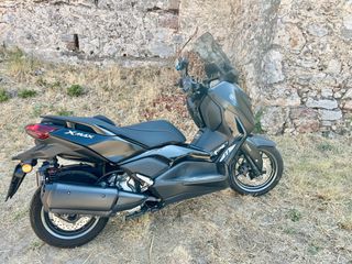 Yamaha XMAX 300 Tech Max 2024