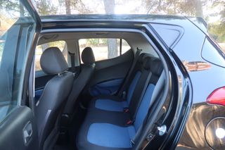Hyundai i 10 2015-thumb-11