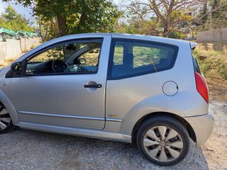Citroen C2 2004 VTR-thumb-1
