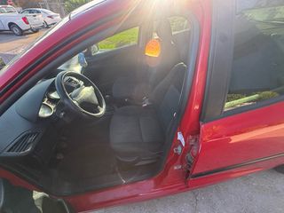Peugeot 207 2008-thumb-13