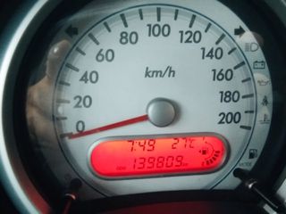 Suzuki Splash 2009-thumb-5