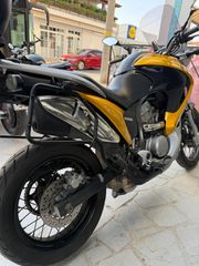 Honda Transalp 700 2009-thumb-11