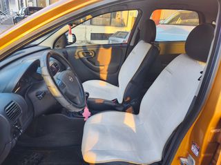 Opel Corsa 2004 1.4 16V-thumb-5