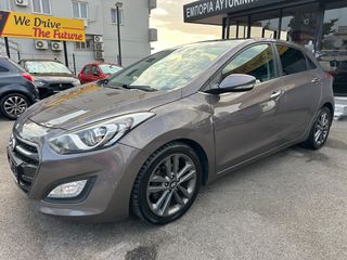 Hyundai i 30 2015 /// AYTOMATO  //// 1.6 CRDi Tecno ////