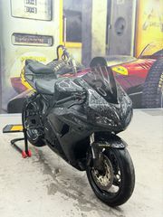 Honda CBR 1000RR 2006-thumb-2
