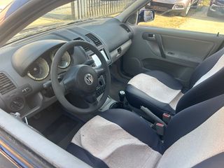 Volkswagen Polo 2000-thumb-6