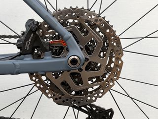 Cube Nuroad Pro, gravel και διαμορφωση road-thumb-8