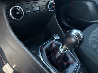 Ford Fiesta 2019 st line-thumb-48