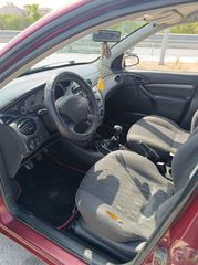 Ford Focus 2002-thumb-6