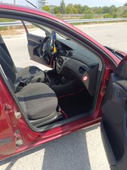 Ford Focus 2002-thumb-7
