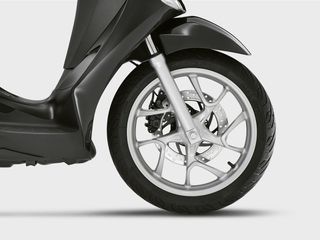 Piaggio Medley 200 2026 s-thumb-4