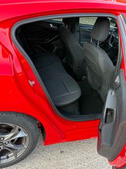 Ford Focus 2018-thumb-4