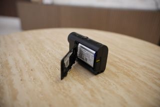 Sony HDR-AS50 Action Camer-thumb-2