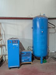 Κοχλιοφόρος Αεροσυμπιεστής BOGE C9 7,5kW + Ξηραντής MTA + Αεροφυλάκιο 1000L